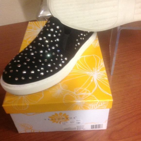 Jeweled slip on shoe - Picture 7 of 7